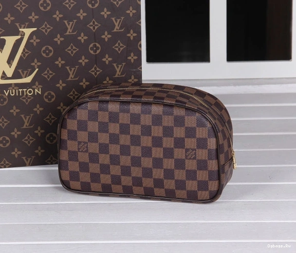 TOILETRY VUITTON BAG LOUIS 0120